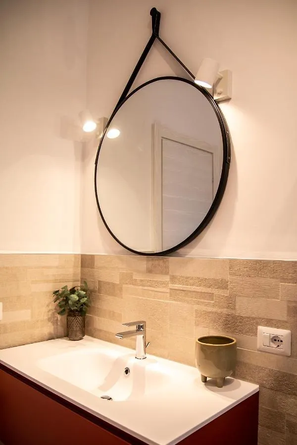 Fara1 Guesthouse Bari 0*,  Italy